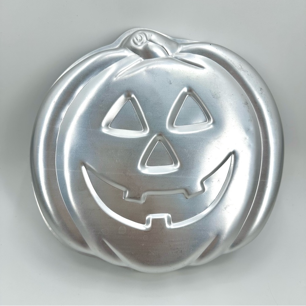 VTG Wilton Cake Pan Pumpkin Halloween 1981 Mold Jack O'Lantern 502-2928 Korea